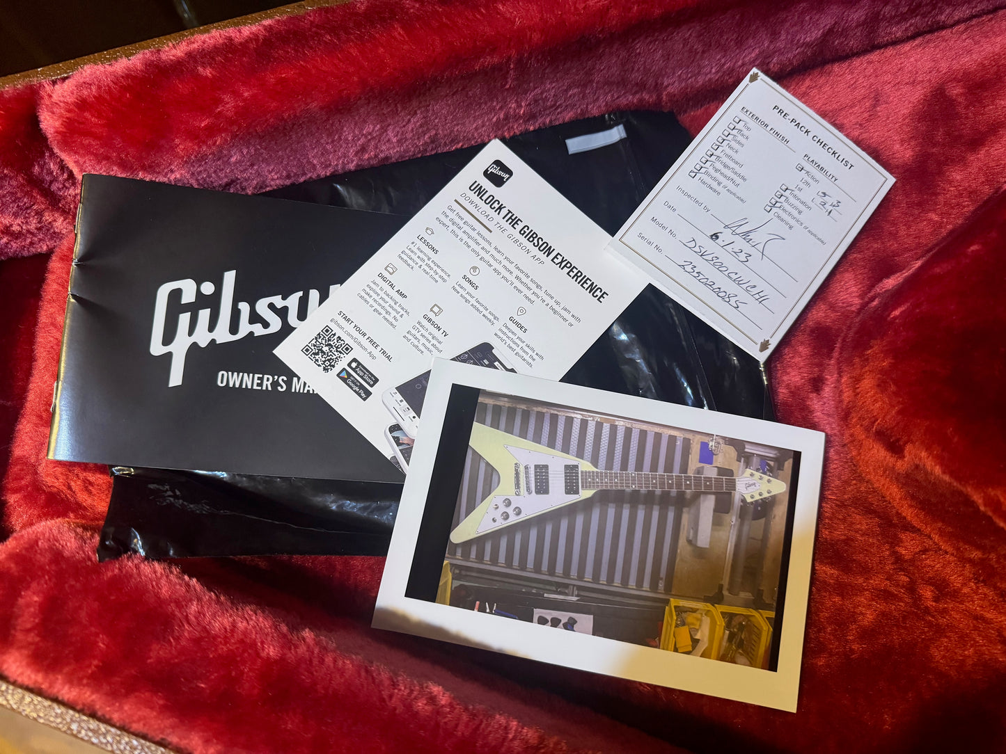 2023 Gibson Flying V 70s Reissue Classic White