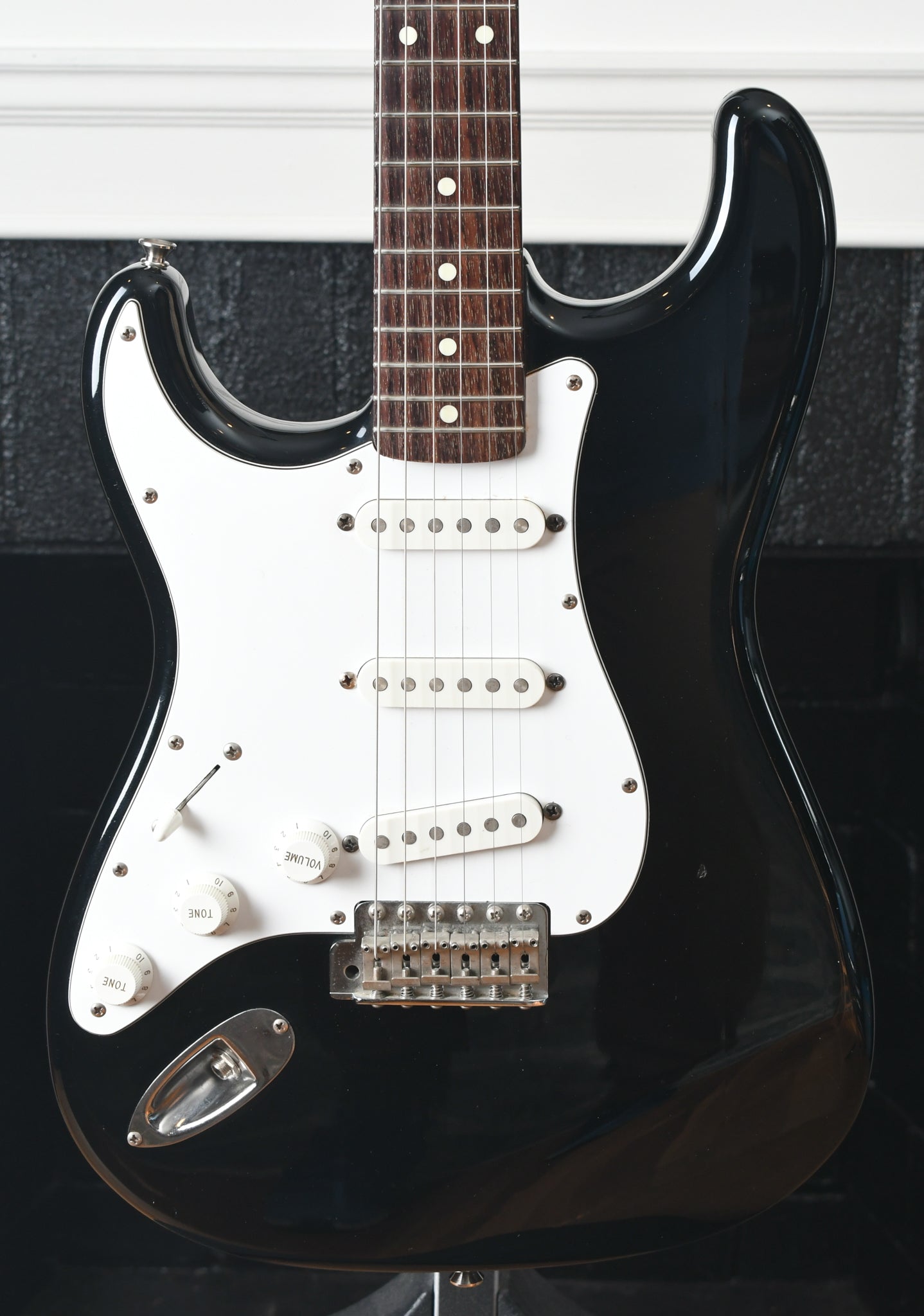 1987 Fender Japan Squier Left handed Stratocaster Black E series