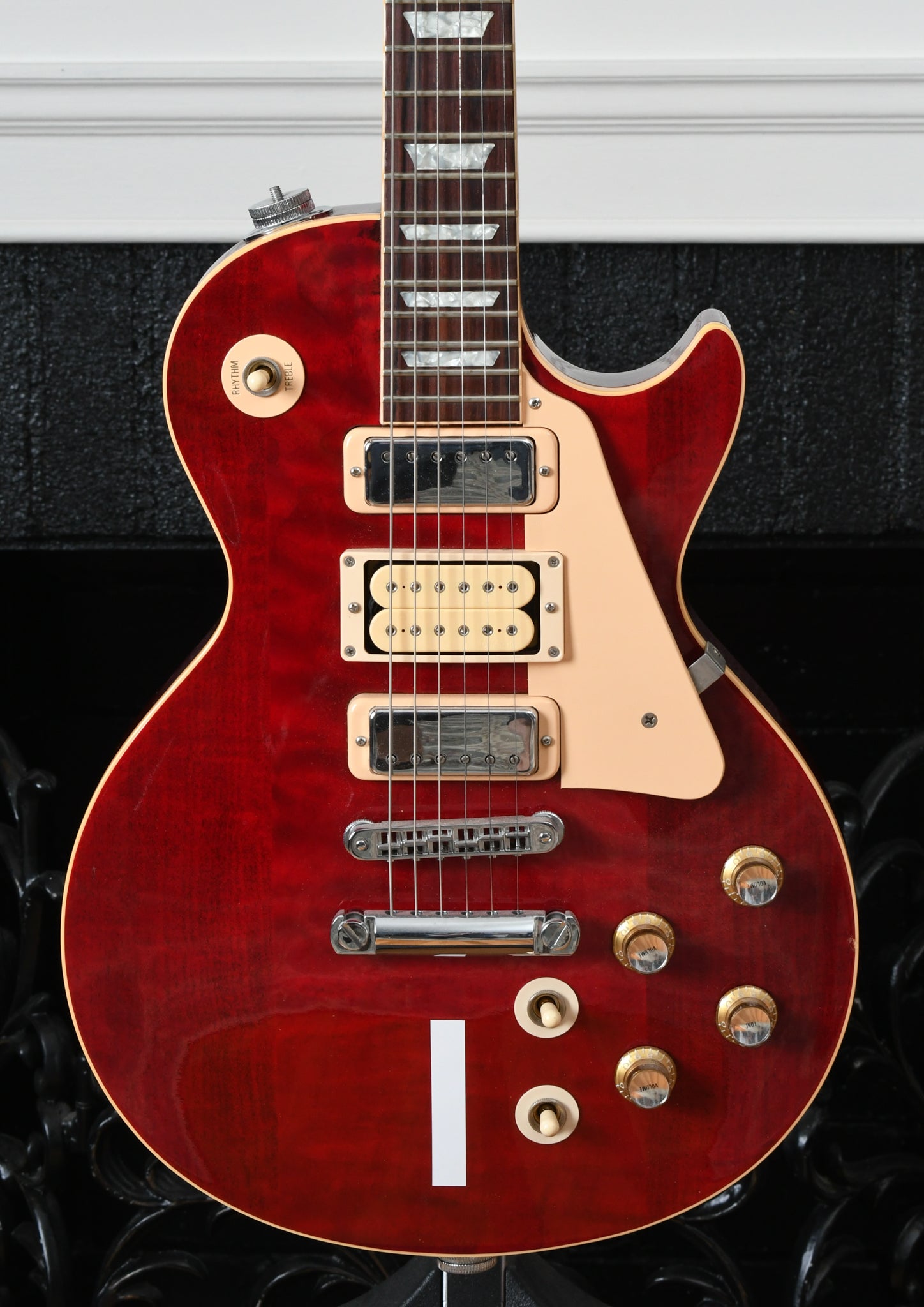 2005 Gibson Les Paul Deluxe Pete Townshend Signature Trans Red