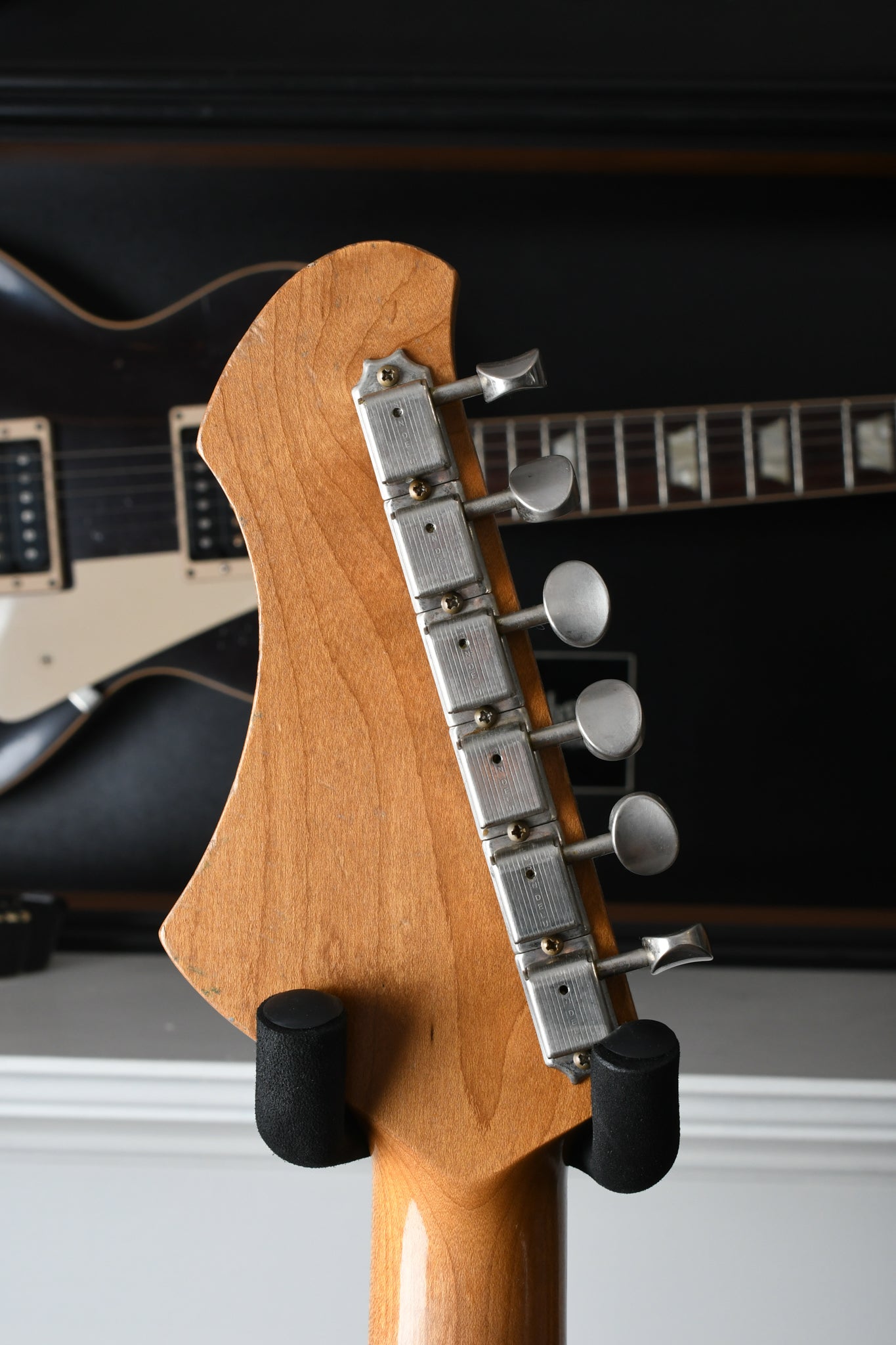 2016 Novo Serus J Lake Placid Blue over Sunburst & Amalfitano P-90's