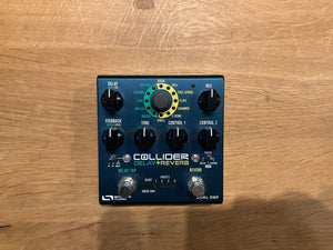 Source Audio Collider Delay+Reverb