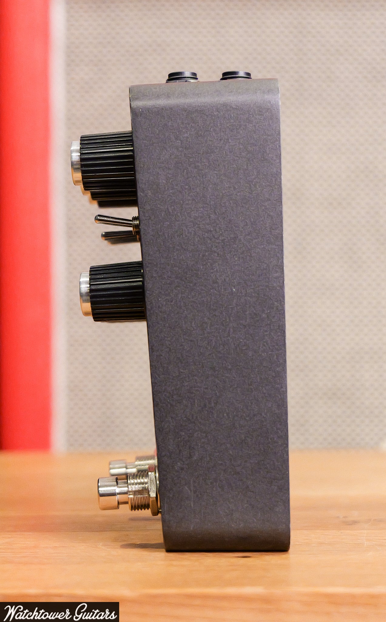 Universal AudioAudio Dream ’65 Reverb | Modeling Amplifier Pedal.