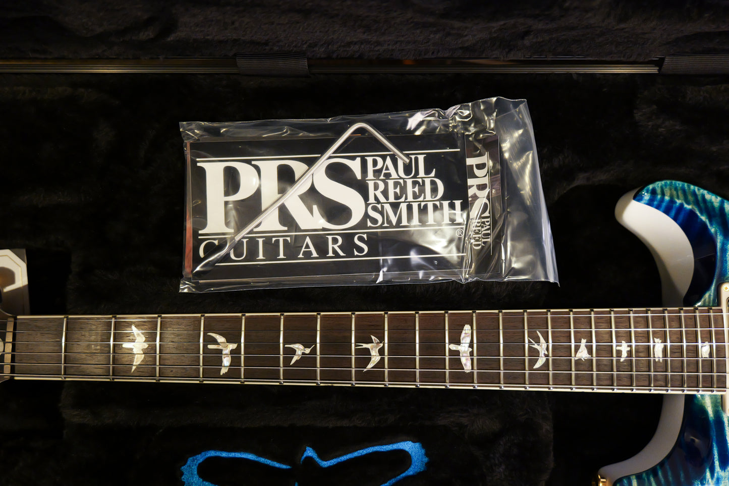 Paul Reed Smith PRS Santana Retro 10 Top Sprayer's Choice River Blue With Pearl White Back