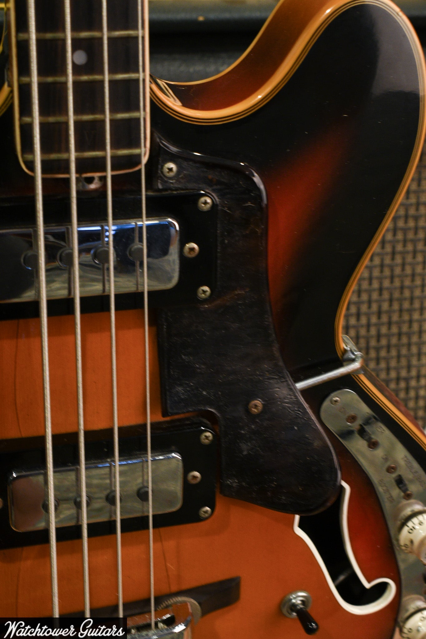 1968 Vox Sidewinder Bass Sunburst – Watchtower Guitars