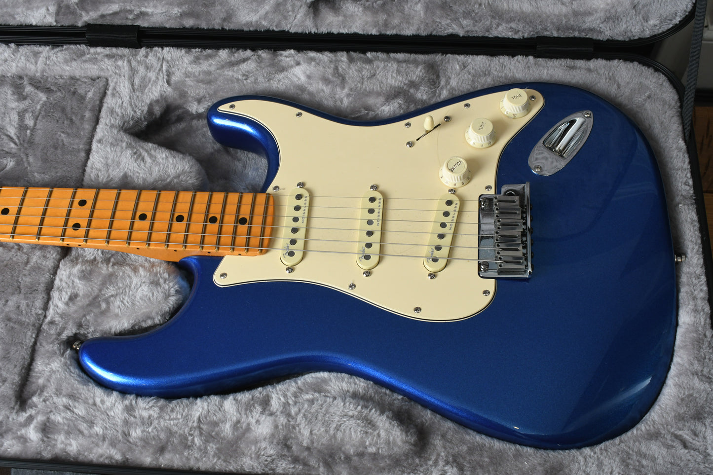 2022 Fender American Ultra Stratocaster Cobra Blue
