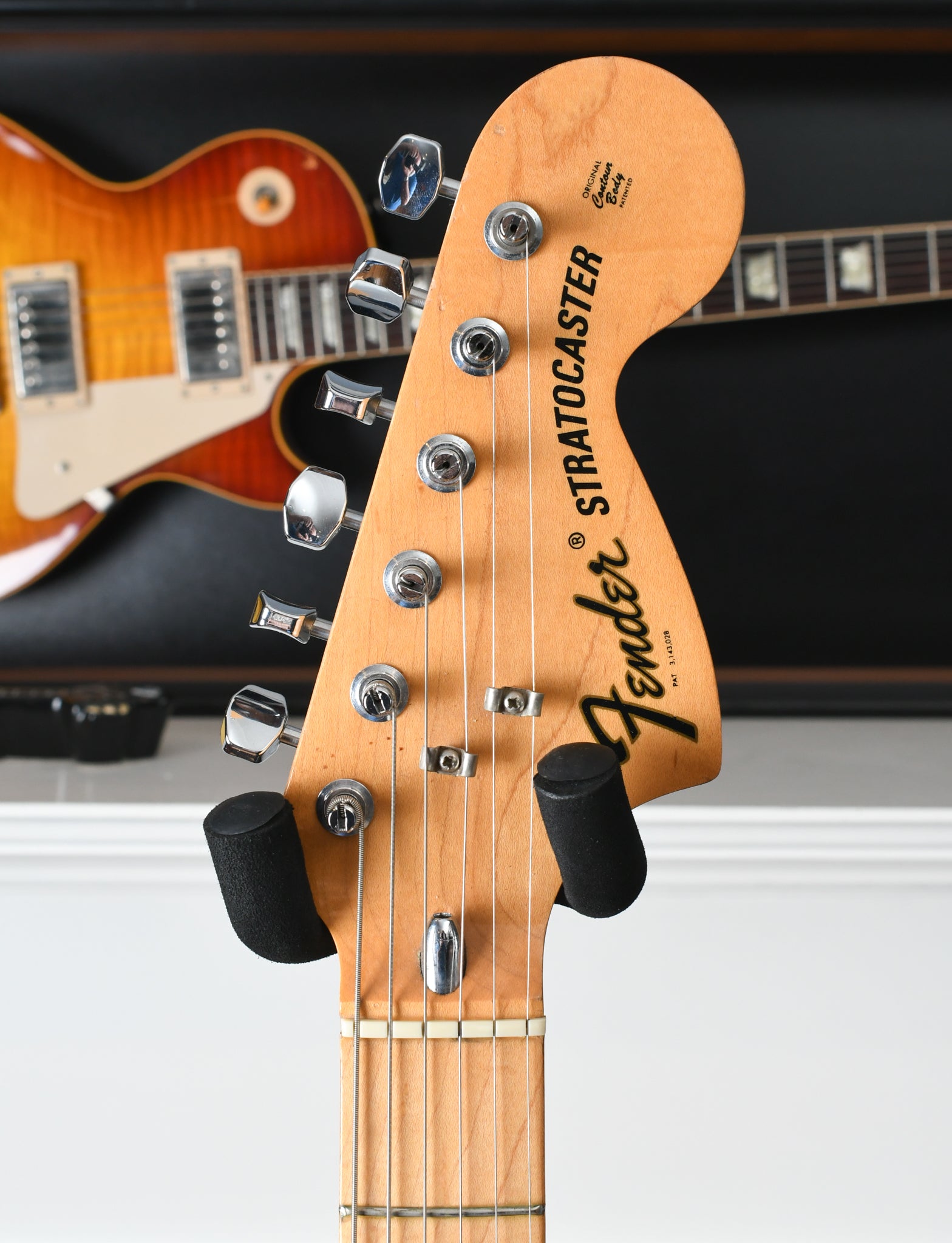 1973/74 Fender Stratocaster Sunburst - only 7lbs 12oz