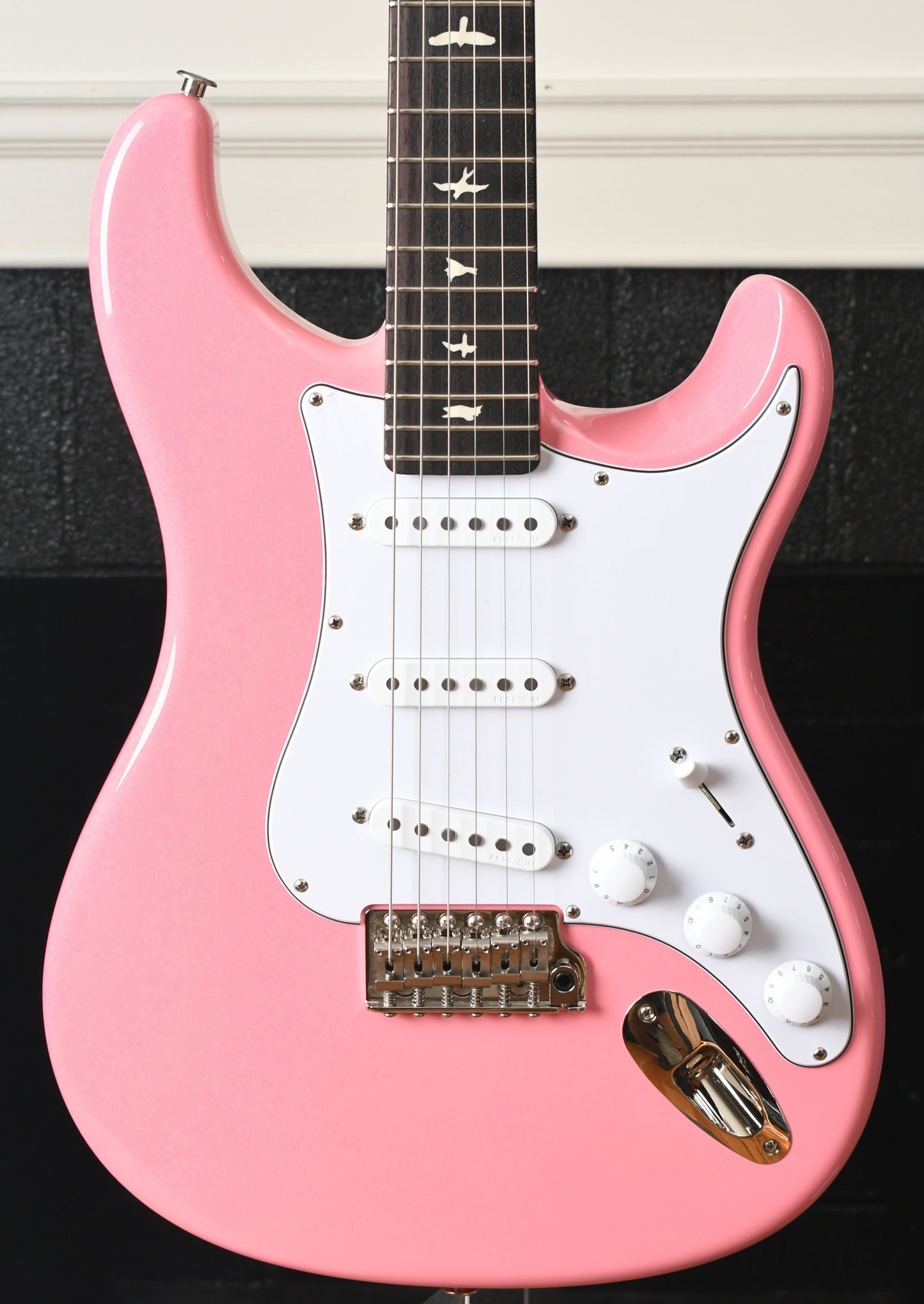 Paul Reed Smith PRS John Mayer Silver Sky Roxy Pink