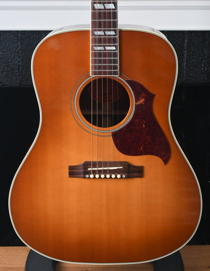 2007 Gibson Hummingbird Artist Acoustic Heritage Cherry