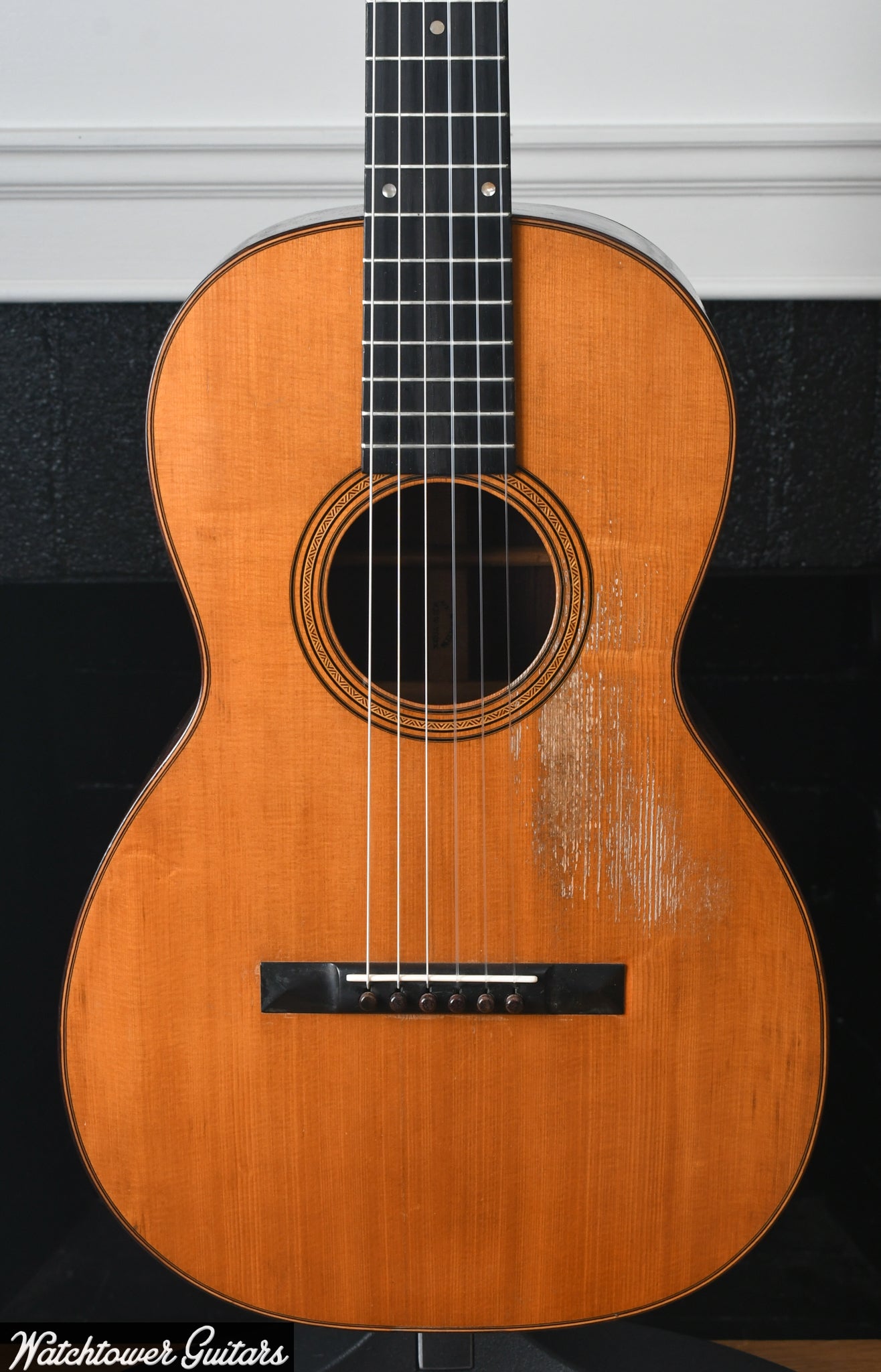 Acoustic Instruments – Watchtower Guitars