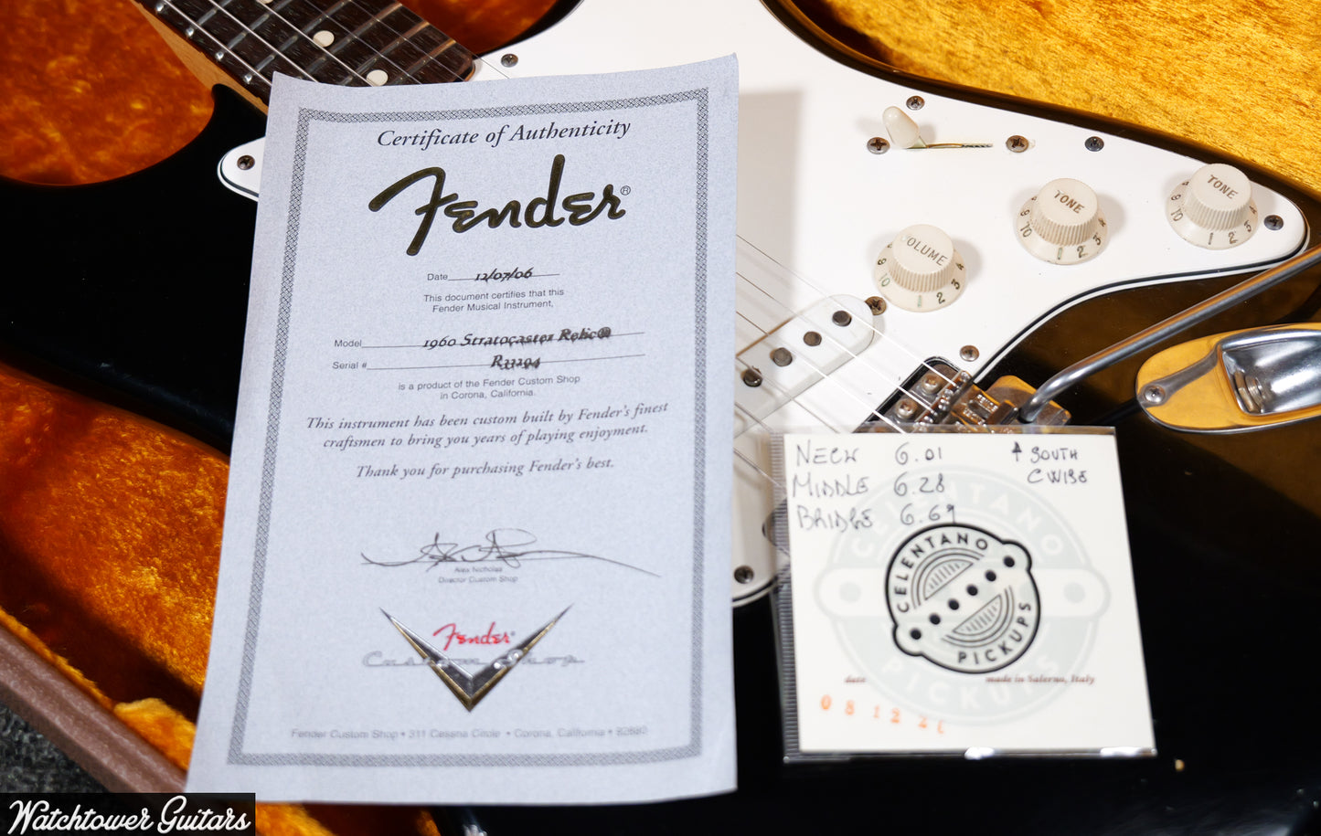 2006 Fender Custom Shop Relic 1960 Stratocaster Black over Sunburst