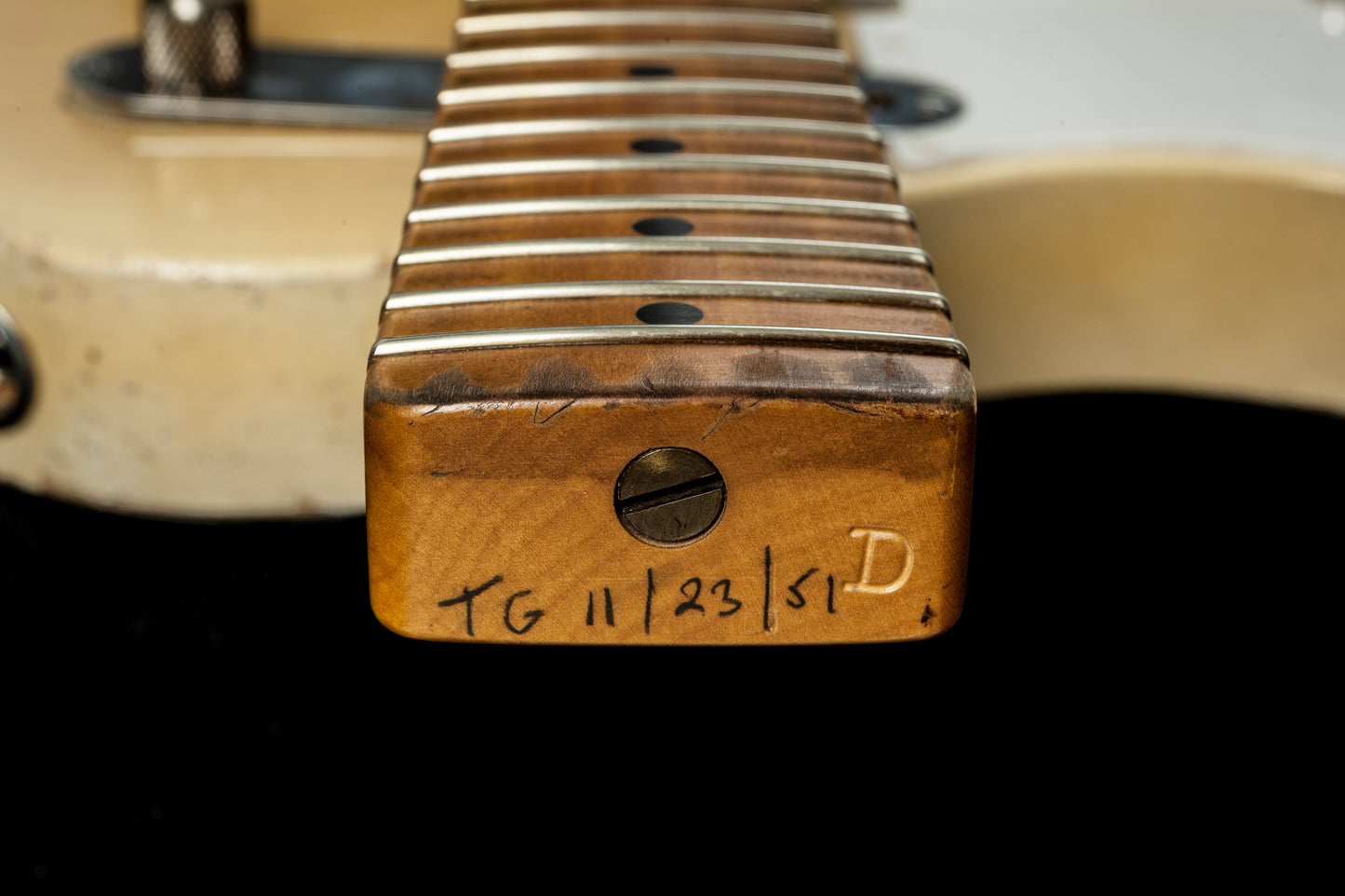 Nacho Telecaster Whiteguard Aged Blondeburst - Authorized Dealer