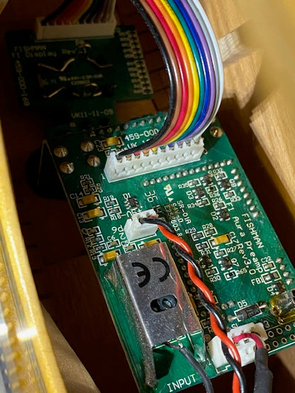 Martin 000-18e Retro, Fishman Aura, Martin Signature molded case