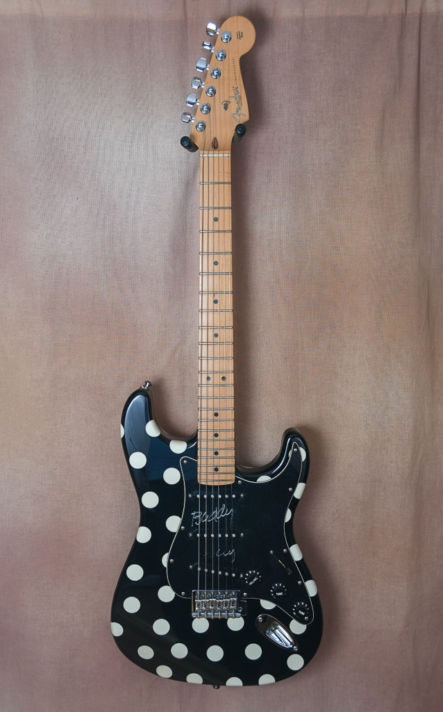 2005 Fender Stratocaster Polka Dot signed by Buddy Guy