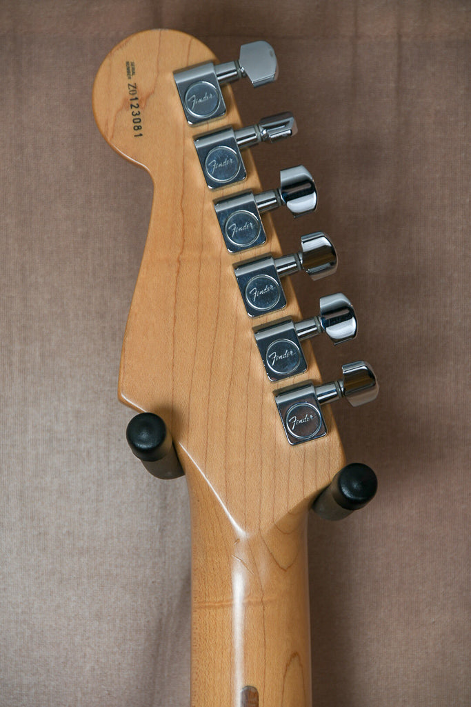 2005 Fender Stratocaster Polka Dot signed by Buddy Guy