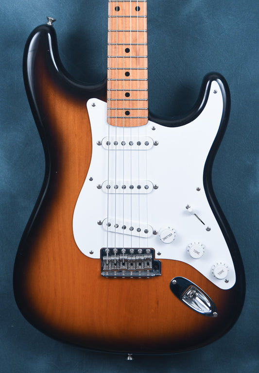 2001 Fender American Vintage '57 Stratocaster Two Tone Sunburst