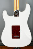 Fender American Ultra Stratocaster HSS, Maple Fingerboard, Arctic Pearl