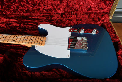 Fender 70th Anniversary Esquire Maple Neck Lake Placid Blue