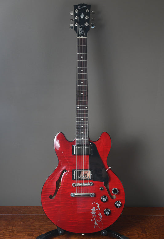 2019 Gibson Joan Jett ES-339 Wine Red Signed Limited Edition
