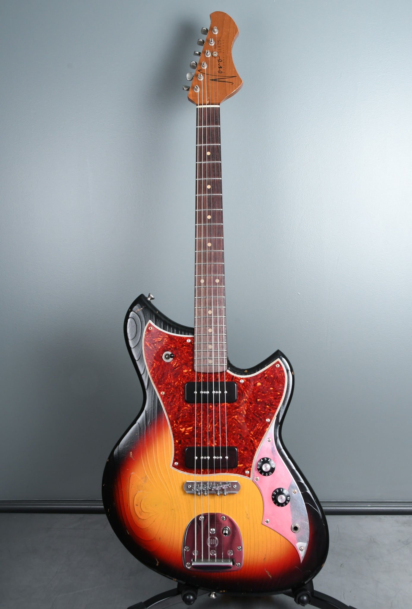 Novo Guitars Serus J '64 3 Tone Sunburst