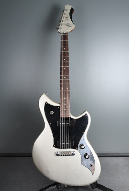 Novo Guitars Serus JS Fralins Inca Silver Schroeder wrap-over