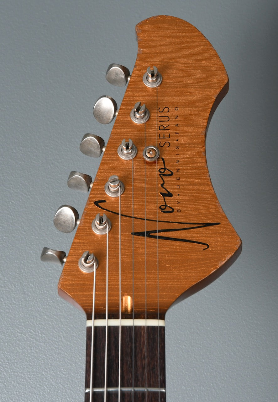 Novo Guitars Serus S Fralins Aztec Gold Over Bull Black