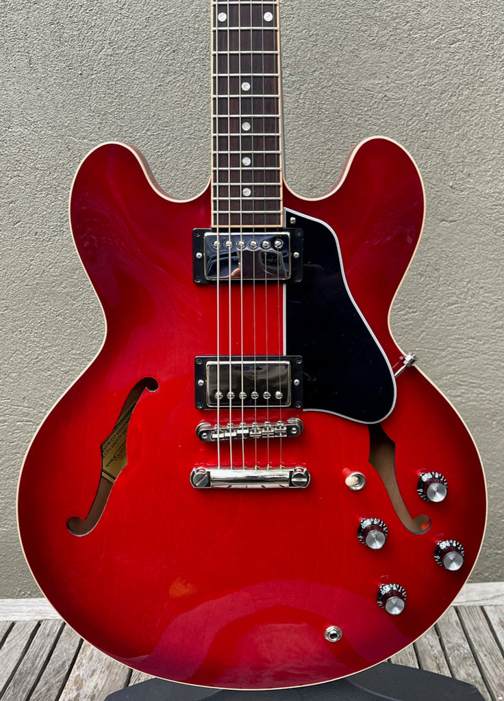 Gibson ES-335 Cherry 2019年（Memphis工場製） Gibson Memphis 2019 Limited ES-335 Dot Cherry Burst – Chicago