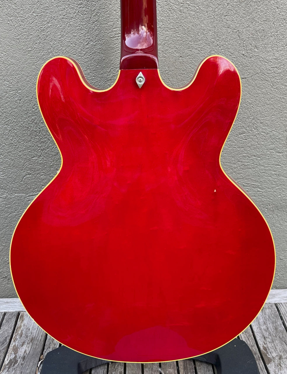 1982 Gibson Custom Shop ES-335 Tim Shaw Humbuckers Cherry