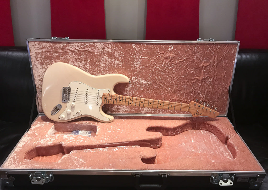 2009 D'Pergo Vintage Limited White Blonde OHSC