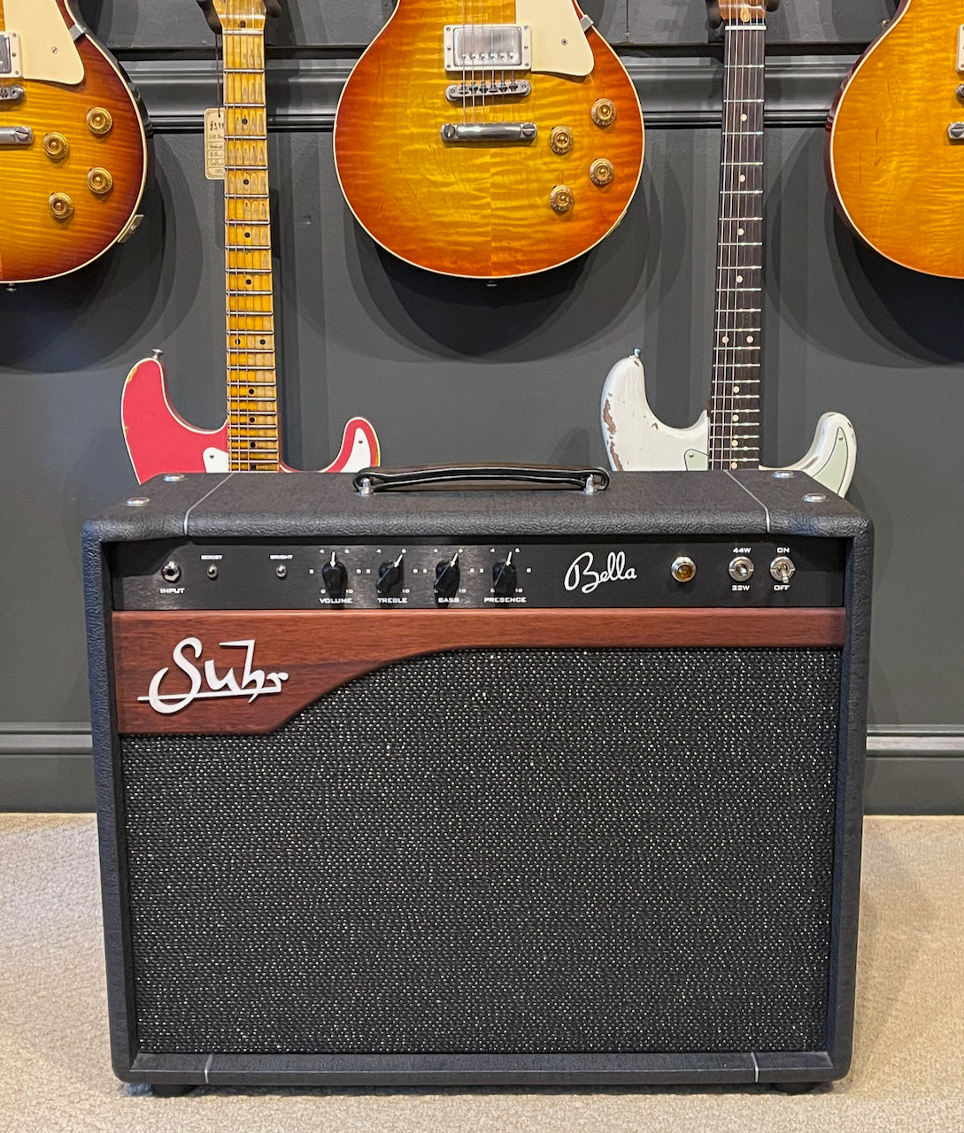 Suhr Bella NR 1x12 Combo Black Tolex