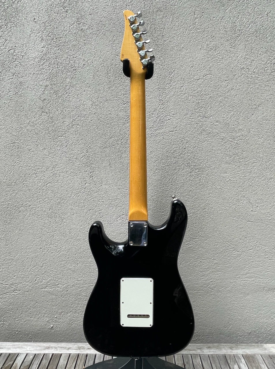 2016 Suhr Classic S Antique Pro Black