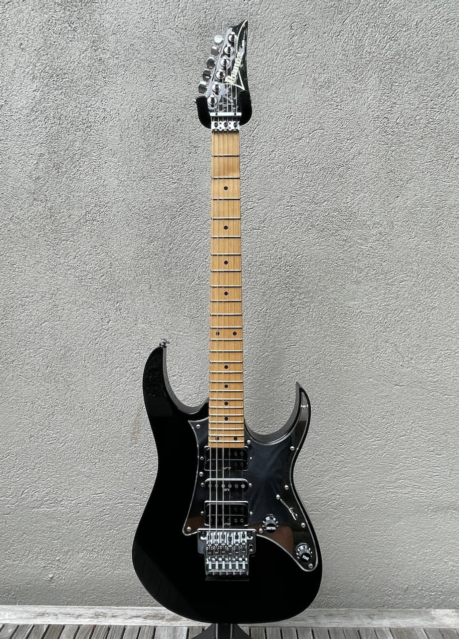 2000 Ibanez RG550, Black with Mirror Guard