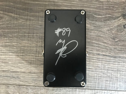 Stomp Under Foot Skinner Box