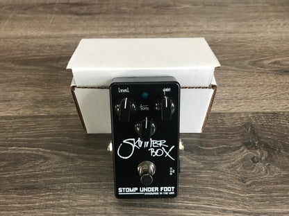 Stomp Under Foot Skinner Box