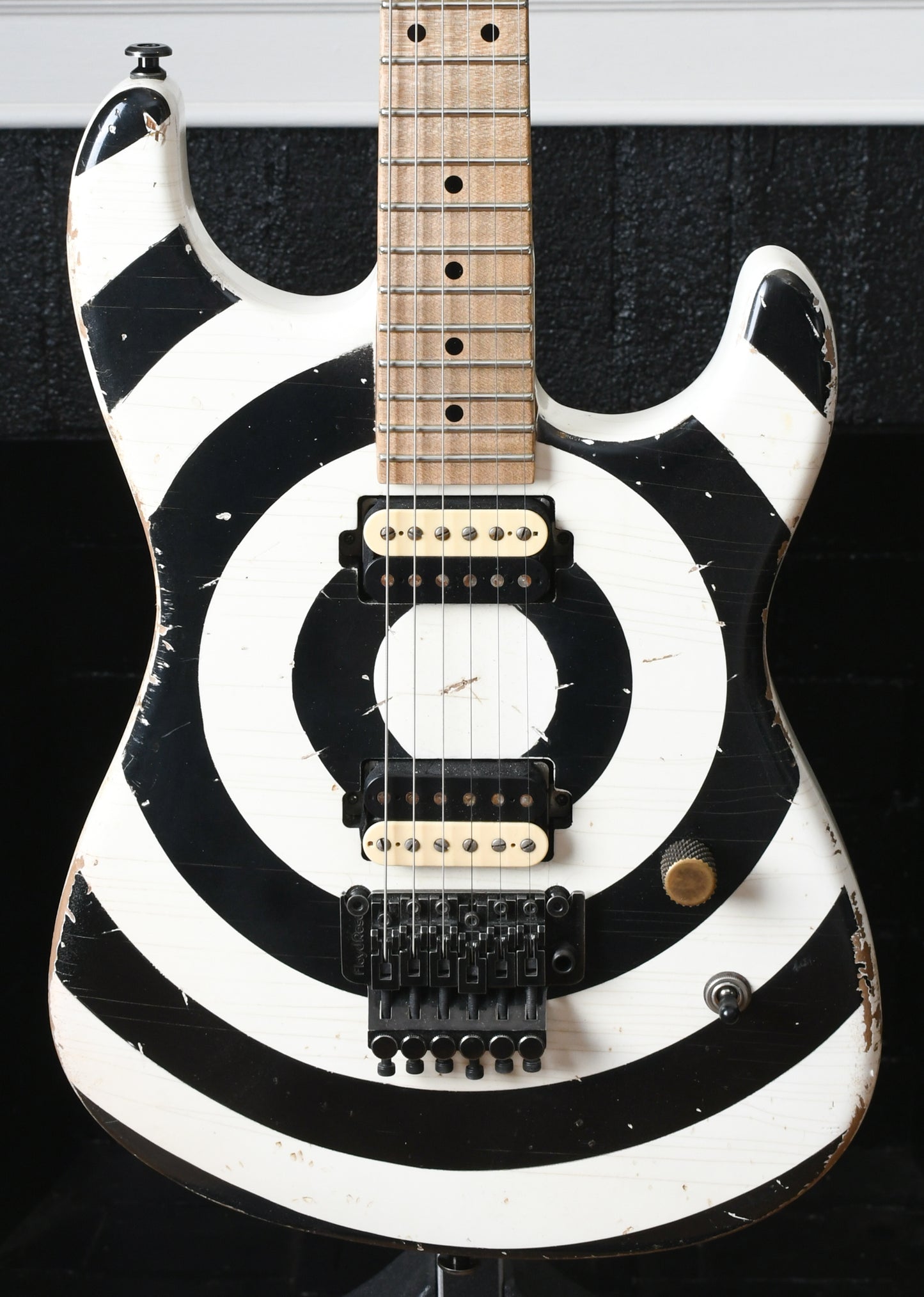 2019 Luxxtone El Machete HH Black & White Bullseye