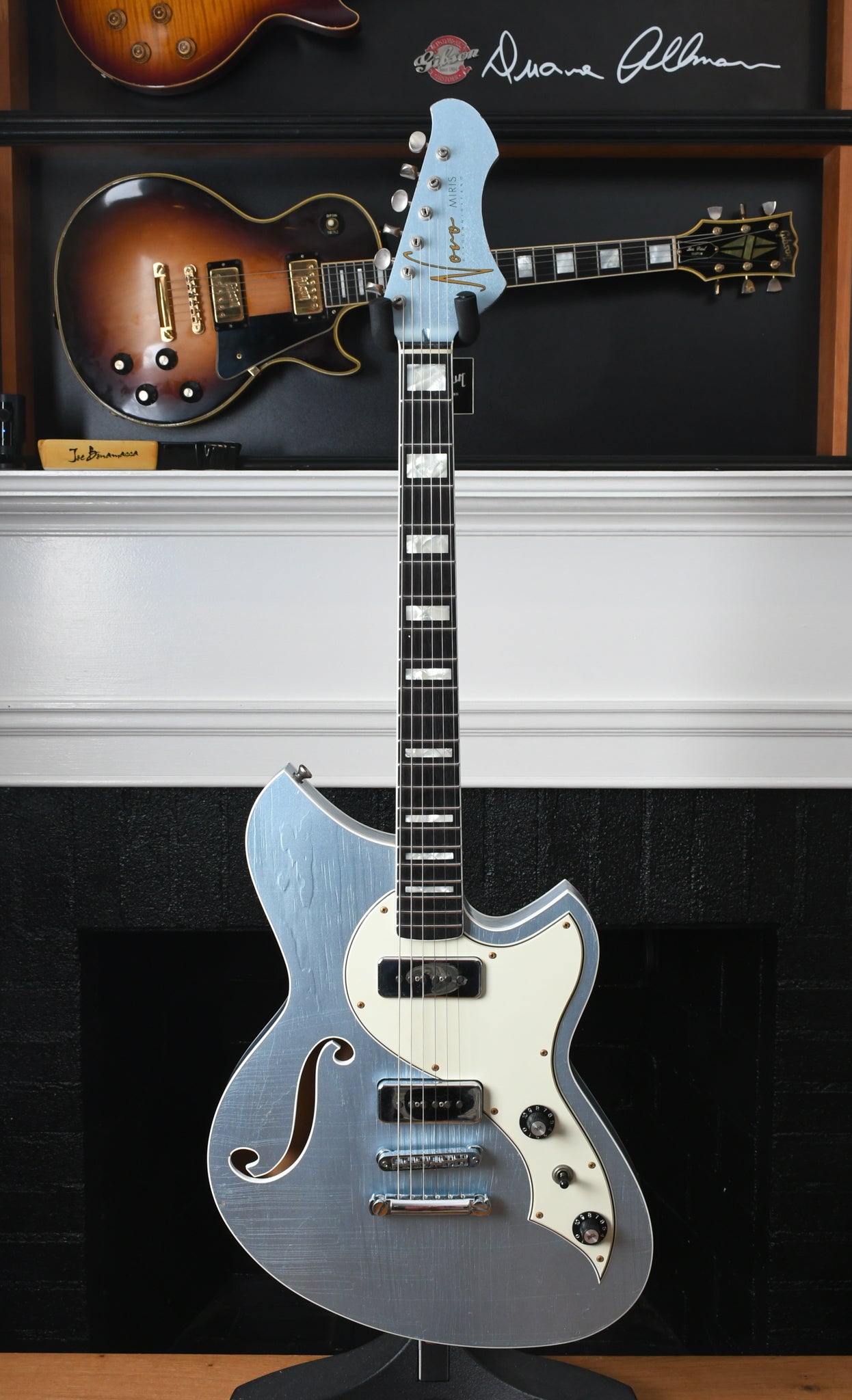 2020 Novo Miris P2 Ice Blue Metallic & Hardshell Case