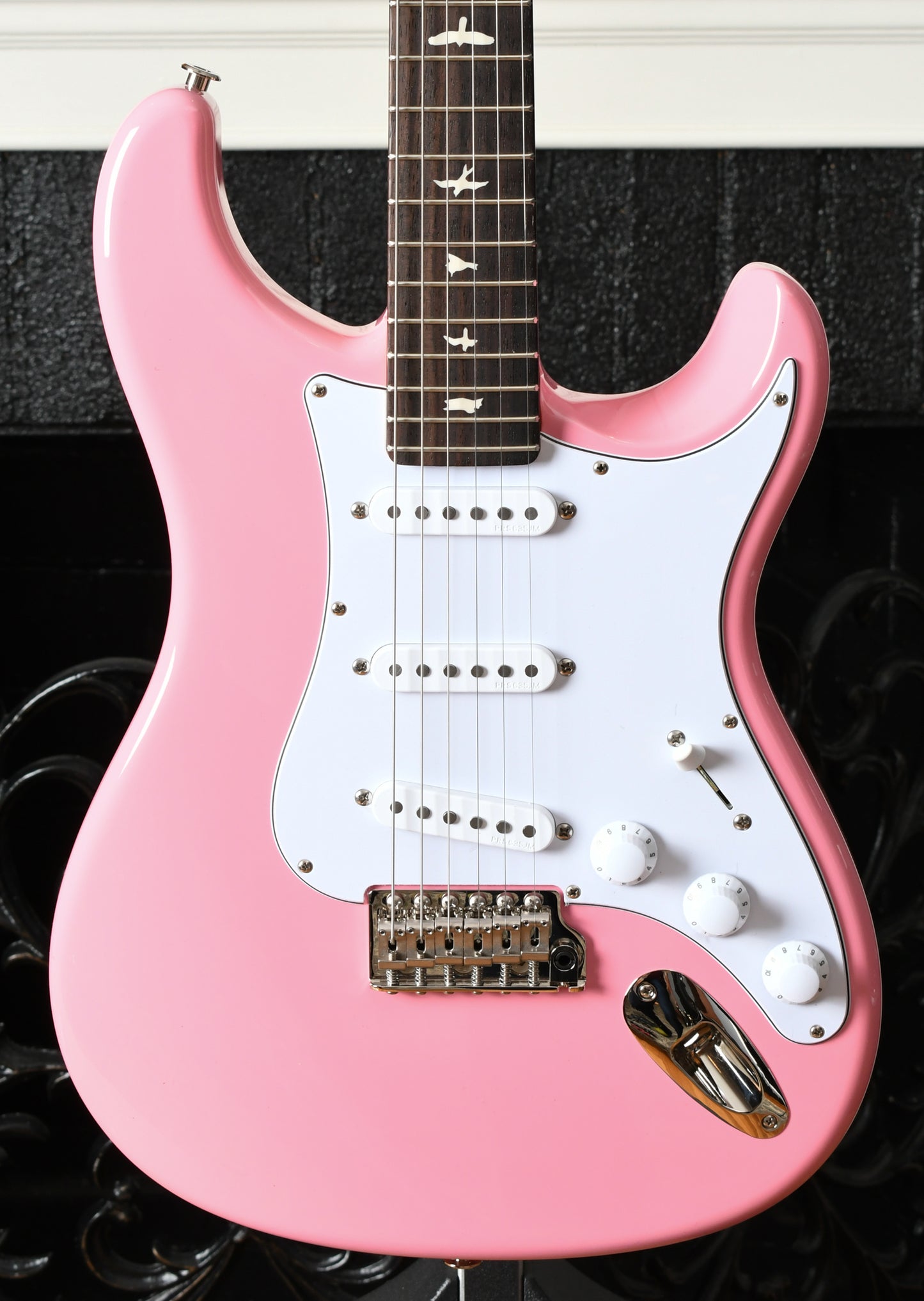 Paul Reed Smith PRS John Mayer Silver Sky Roxy Pink