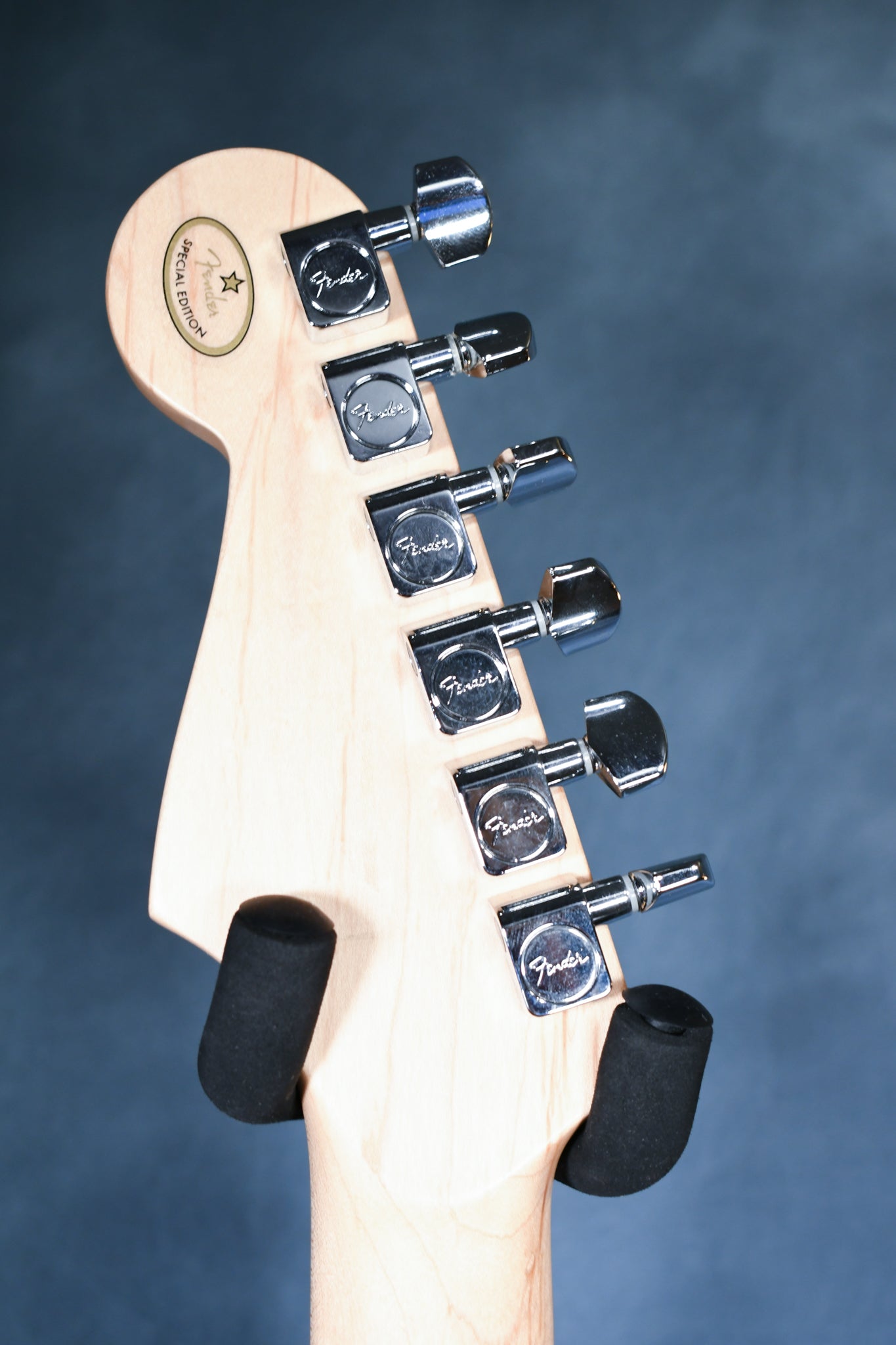 2002 Fender FSR Stratocaster Splattercaster Olympic White, Aztec