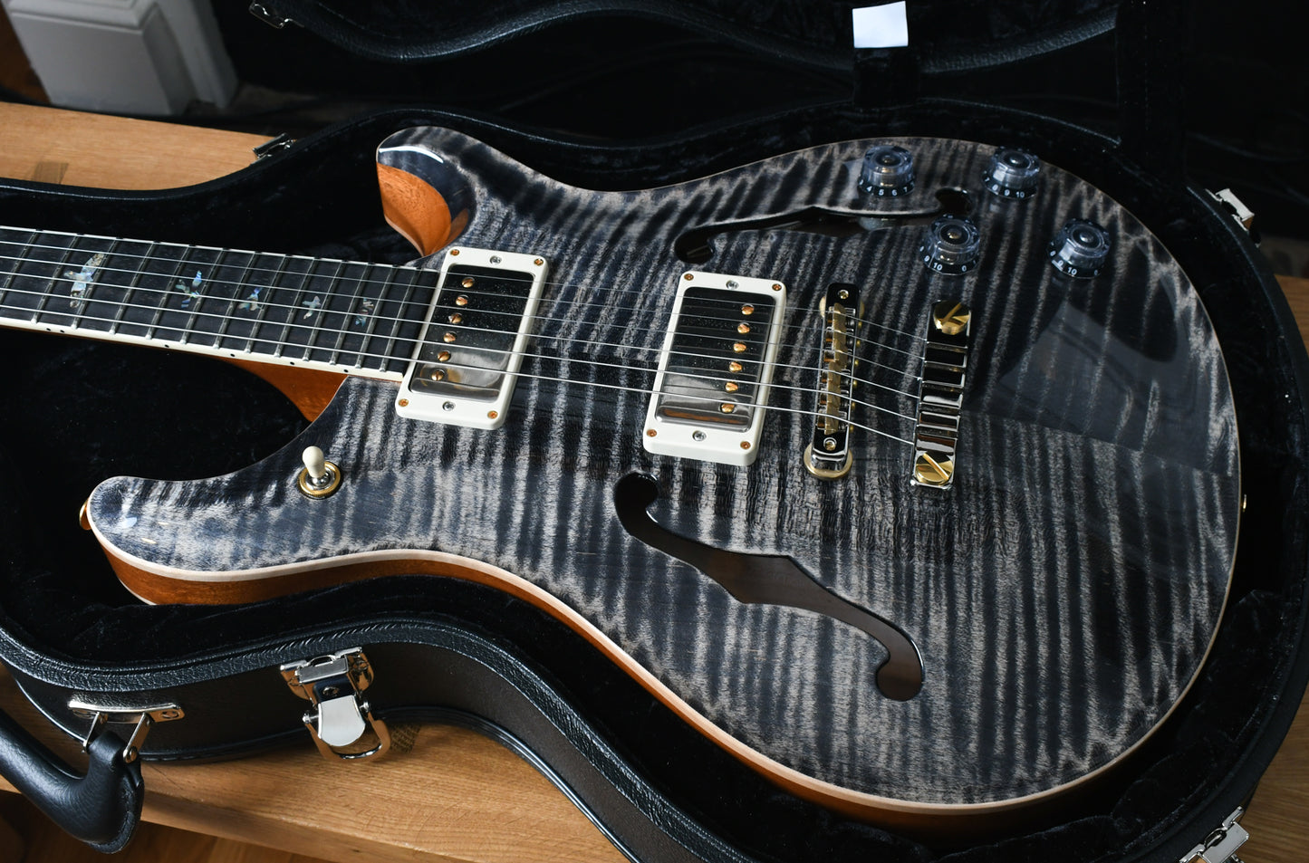 2021 Paul Reed Smith PRS McCarty 594 Hollowbody II 10 Top/Artist Features Charcoal