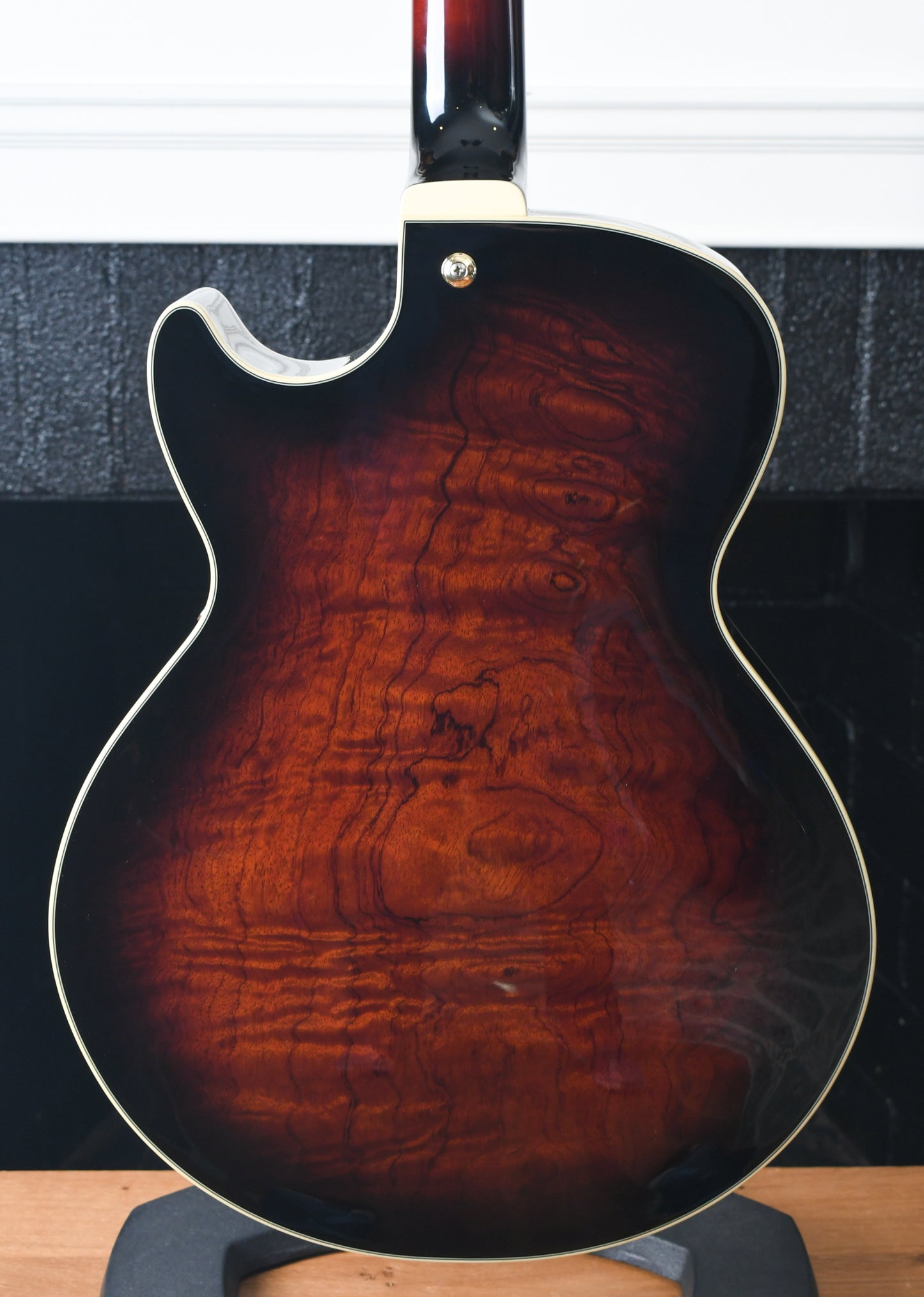Ibanez AG95-DBS Artcore Expressionist Hollowbody Dark Brown Sunburst