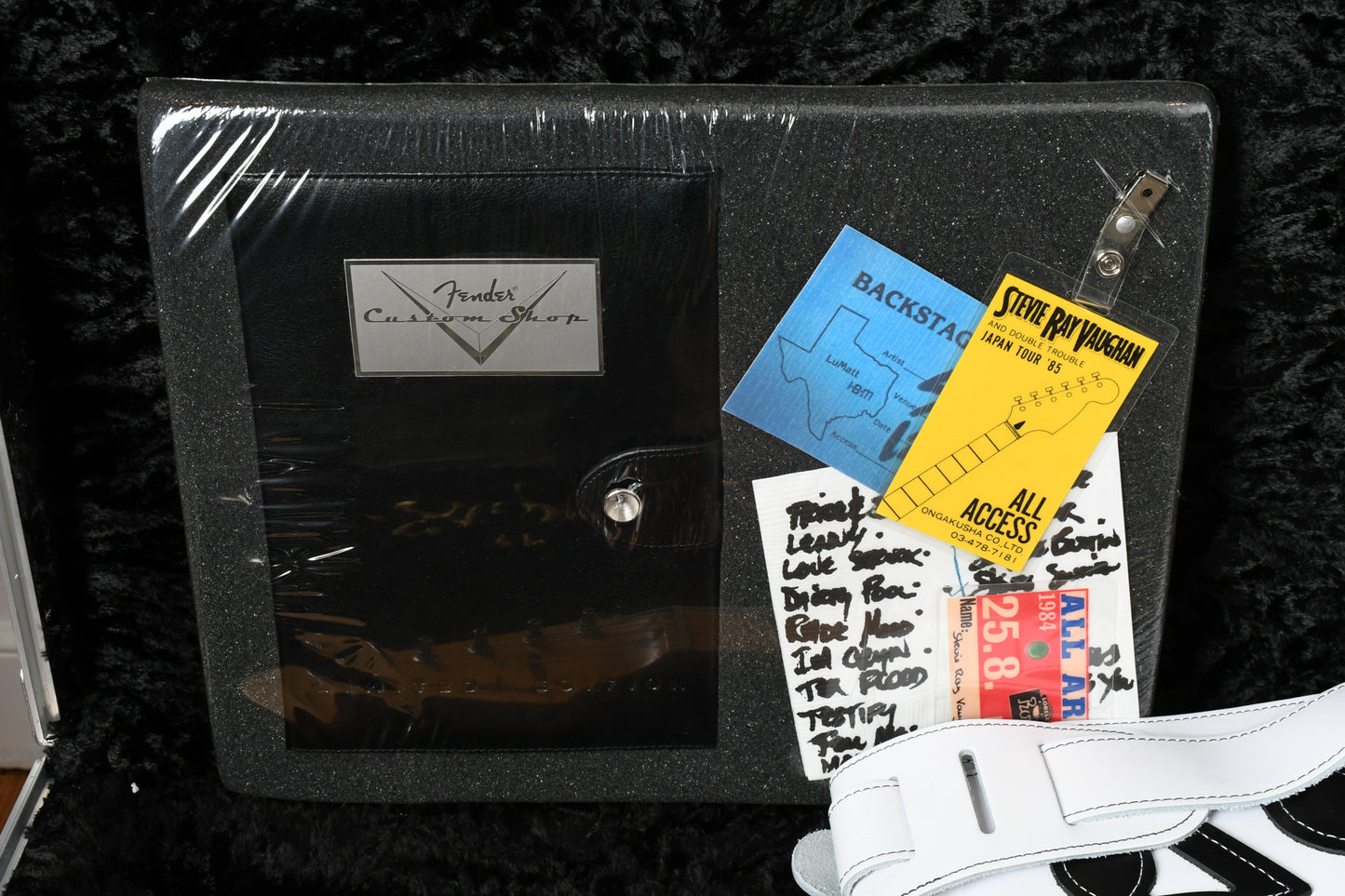 2007 Fender SRV Stevie Ray Vaughan Masterbuilt Mark Kendrick Lenny Stratocaster Tribute & Flightcase