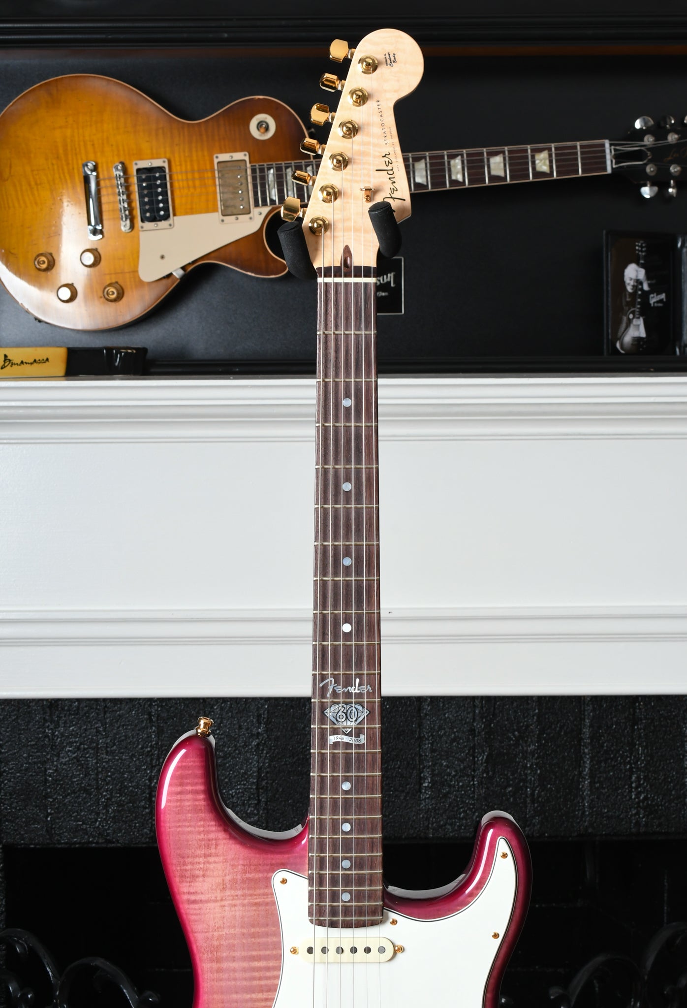 2006 Fender Custom Shop Limited Edition 60th Anniversary Presidential Select Stratocaster & Wine Set