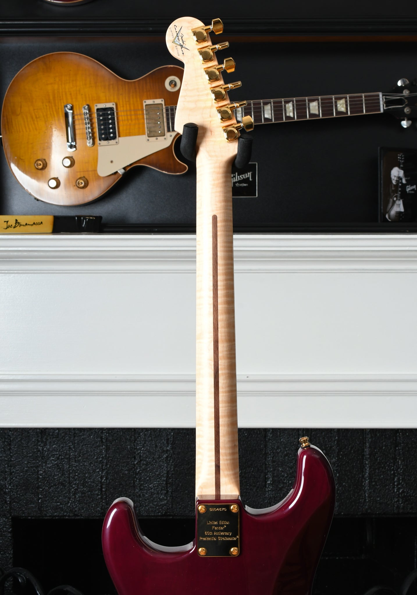 2006 Fender Custom Shop Limited Edition 60th Anniversary Presidential Select Stratocaster & Wine Set