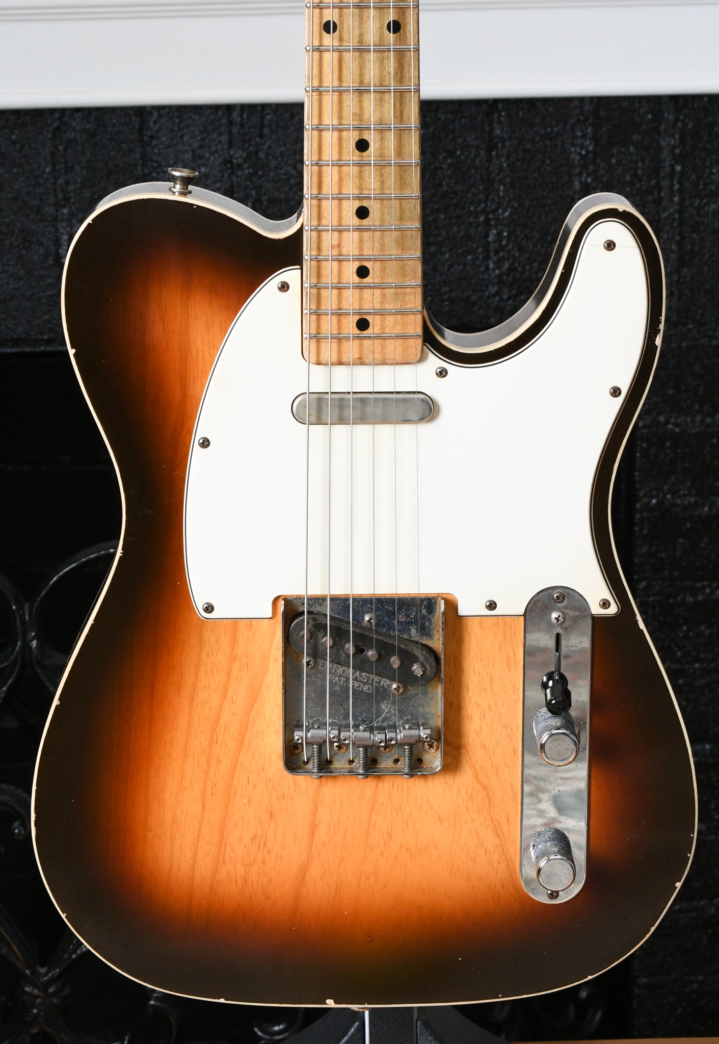 2019 Danocaster Single Cut Sunburst Peter Florance Voodoo TE60 Pickups –  Watchtower Guitars