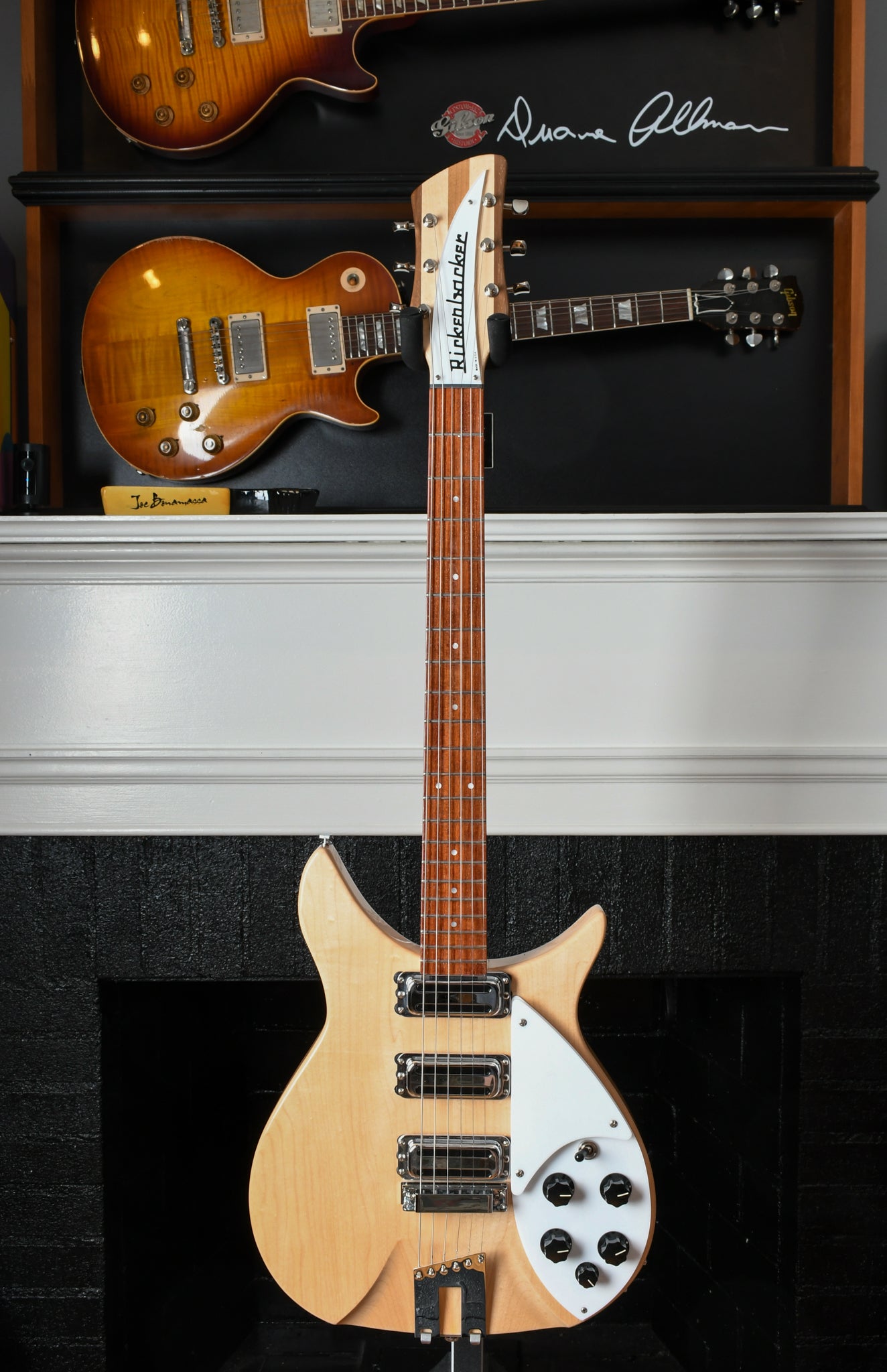 2021 Rickenbacker 350V63 "Liverpool" Mapleglo