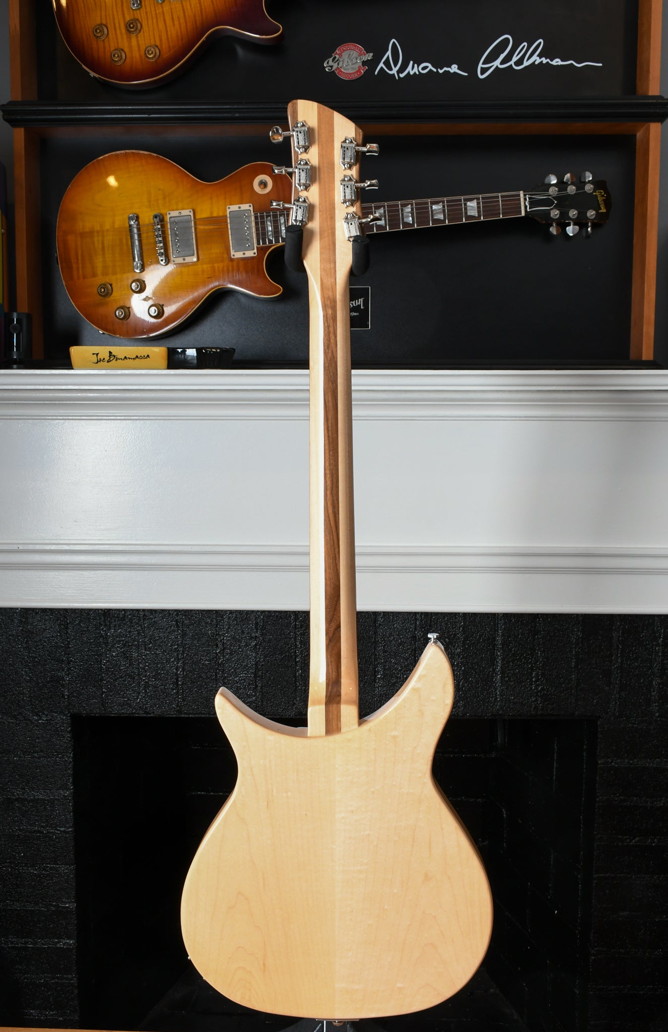2021 Rickenbacker 350V63 "Liverpool" Mapleglo