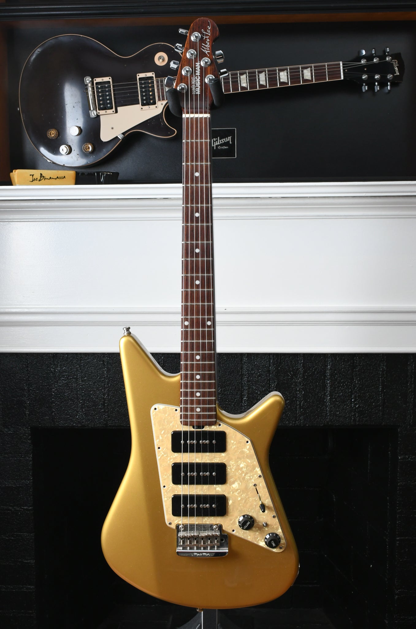 2016 Ernie Ball Music Man Albert Lee MM-90 Gold