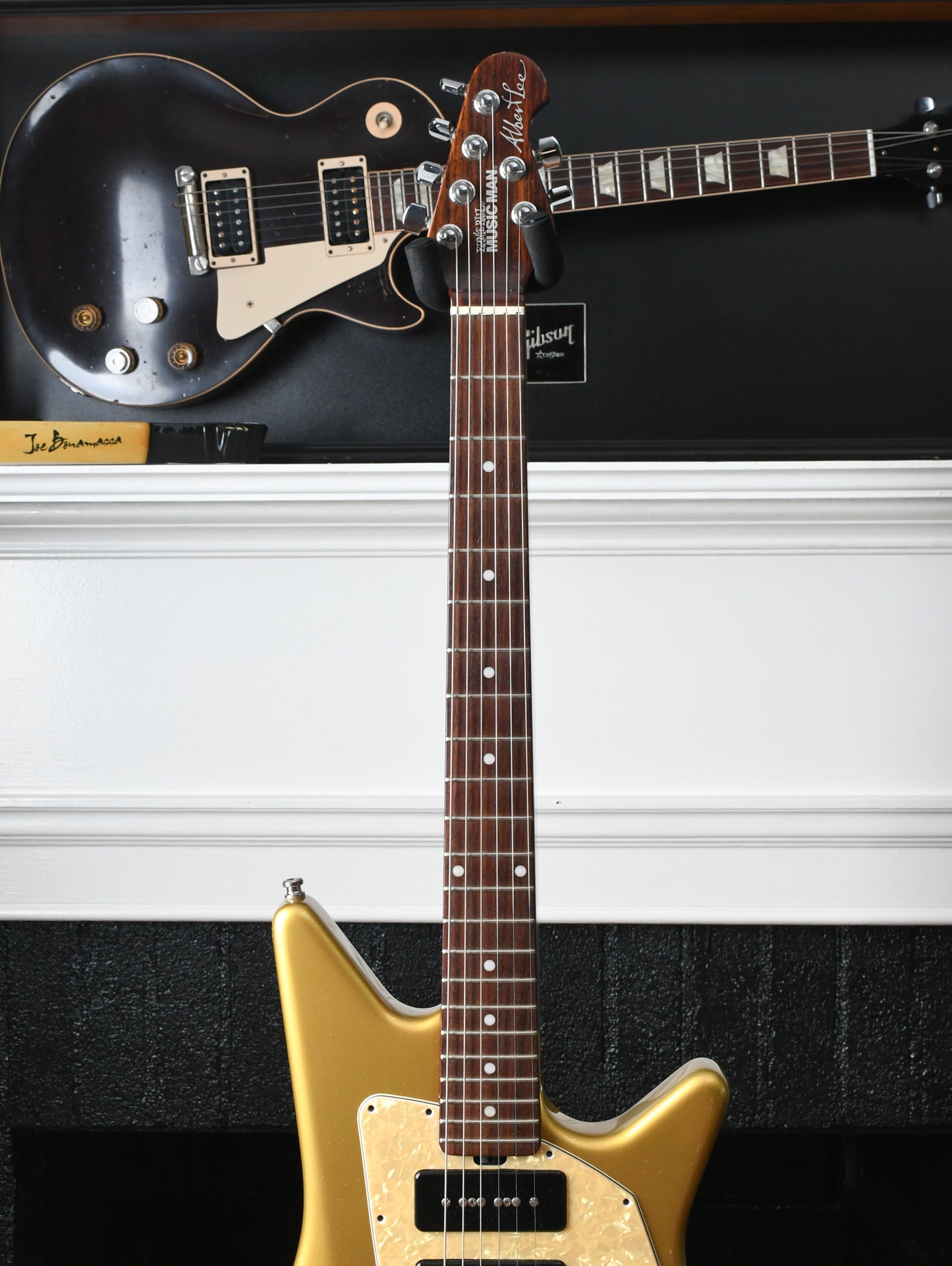 2016 Ernie Ball Music Man Albert Lee MM-90 Gold