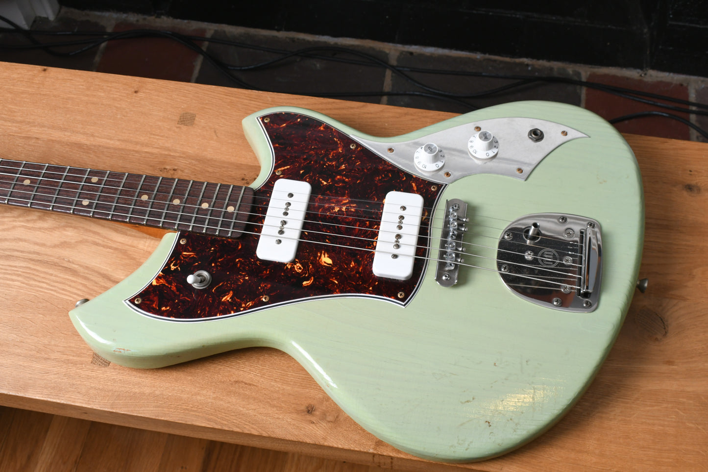 2020 Novo Guitars Serus J Surf Mary