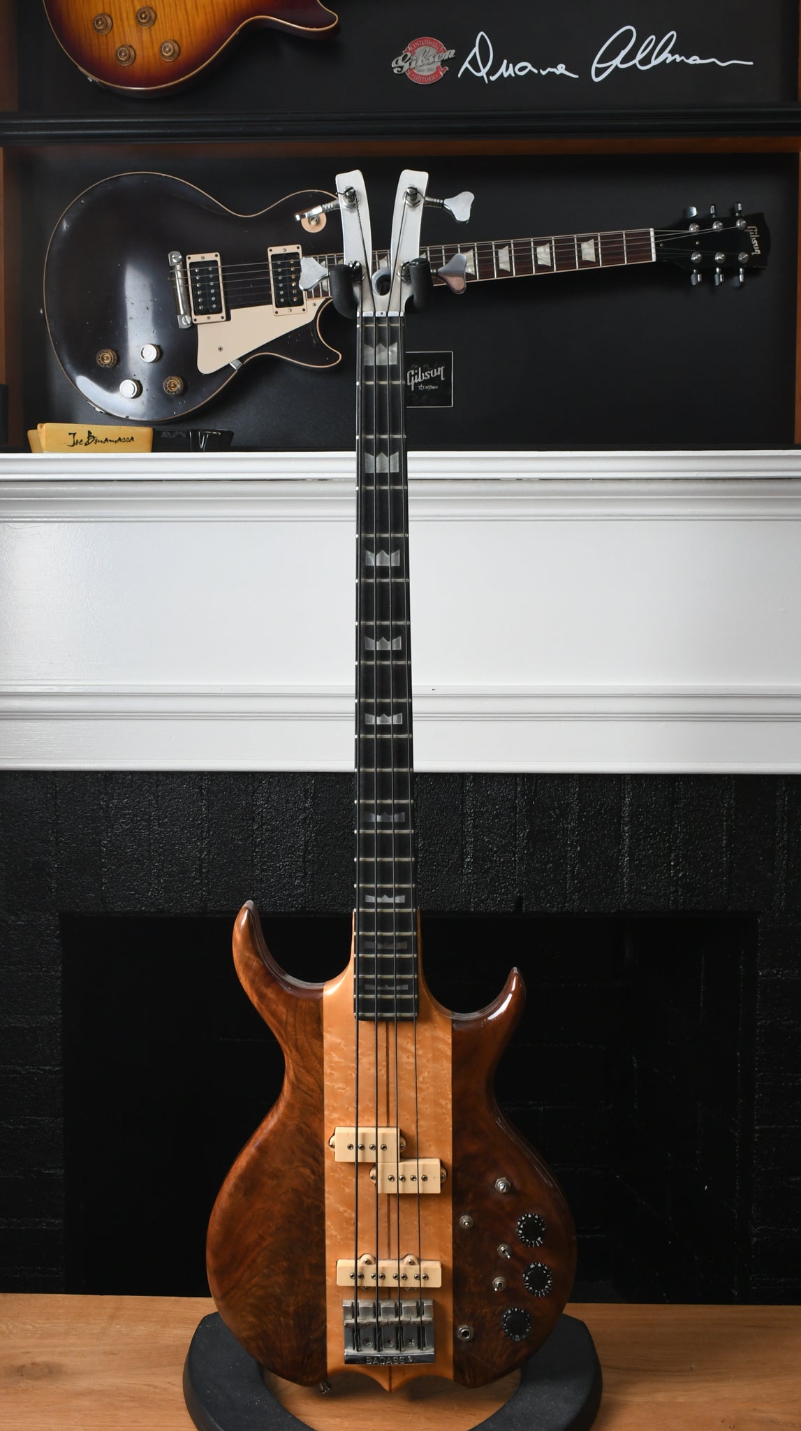1979 Kramer DMZ 5000 Bass Walnut