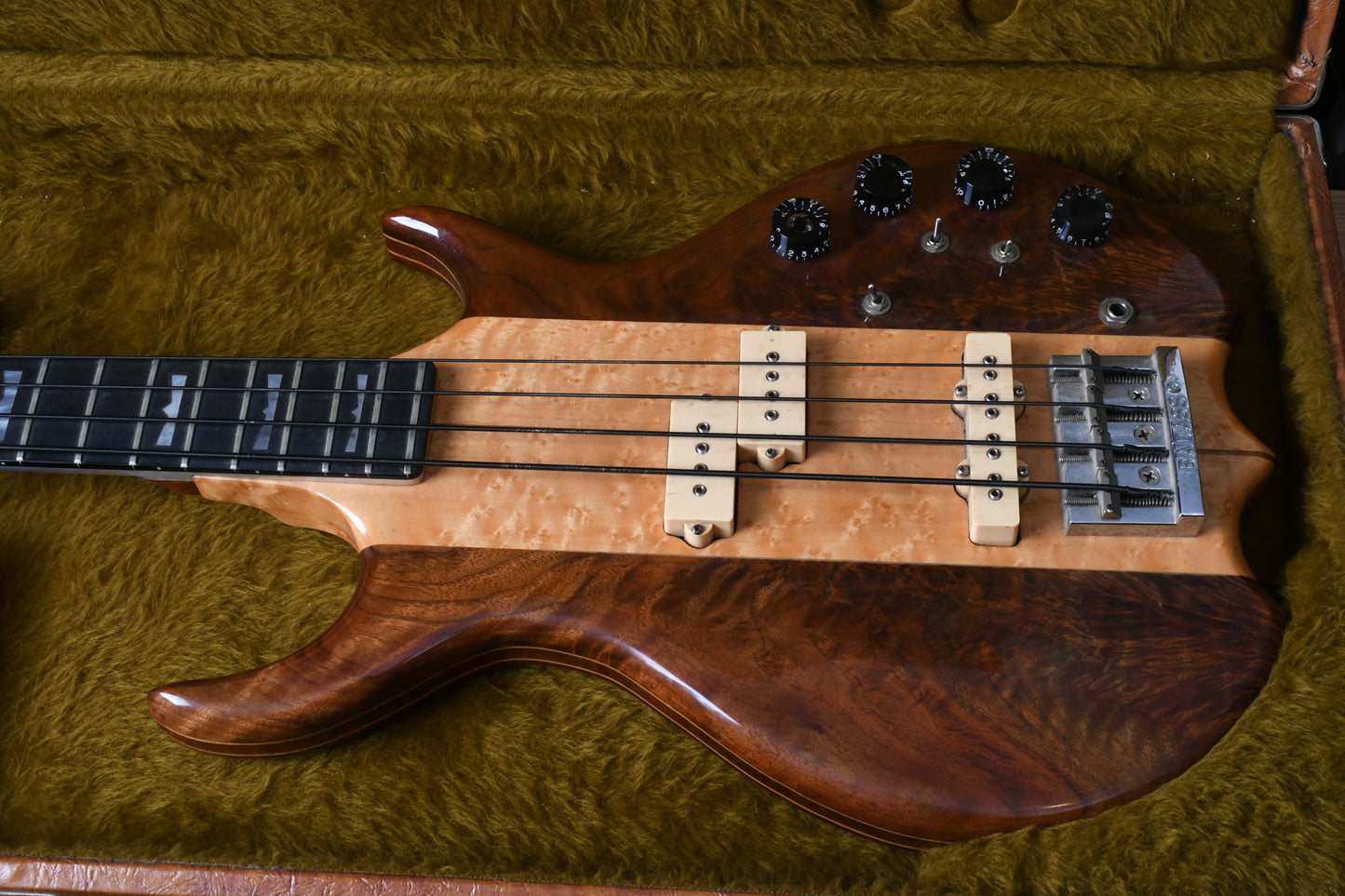 1979 Kramer DMZ 5000 Bass Walnut